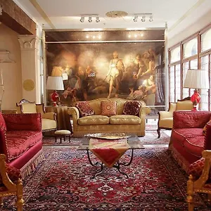 https://domus-dotti-v.hotelslidodijesolo.com